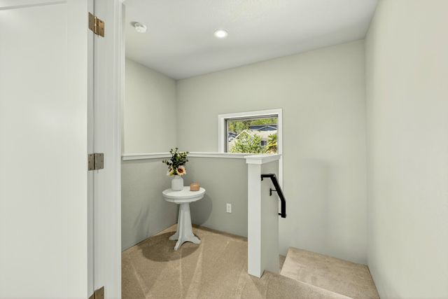 1575 NE Noble Heights, Grants Pass, OR 97526