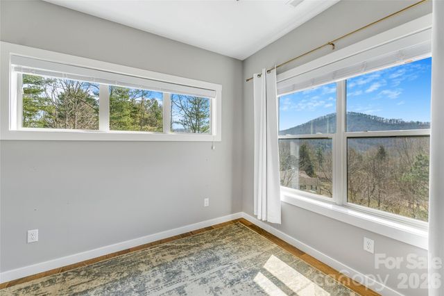 54 Weldon Way, Fairview, NC 28730