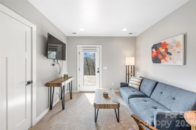 54 Weldon Way, Fairview, NC 28730