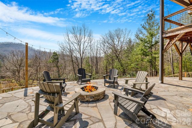 54 Weldon Way, Fairview, NC 28730