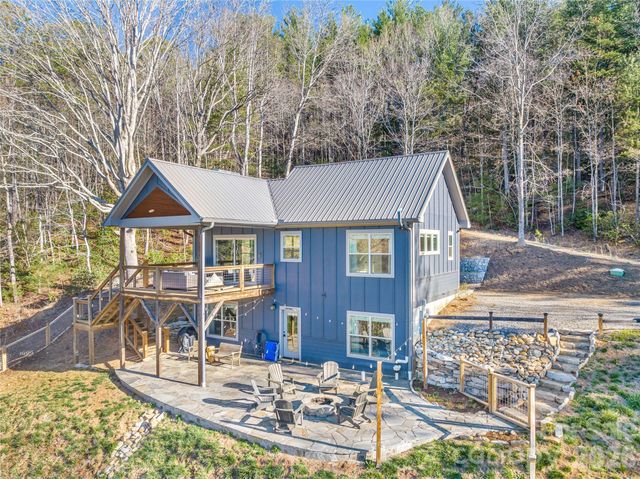 54 Weldon Way, Fairview, NC 28730