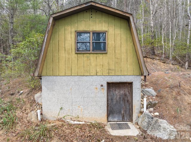 54 Weldon Way, Fairview, NC 28730