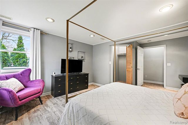 937 Marvell Place, Waterford, MI 48327