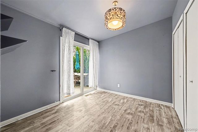 937 Marvell Place, Waterford, MI 48327