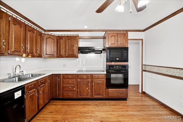 7060 Howdershell Road, Hazelwood, MO 63042