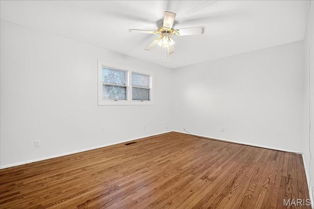 7060 Howdershell Road, Hazelwood, MO 63042