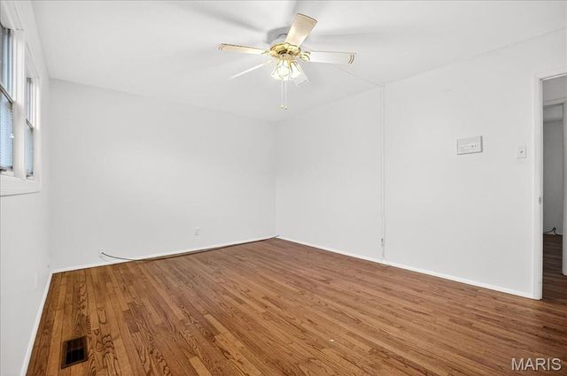 7060 Howdershell Road, Hazelwood, MO 63042