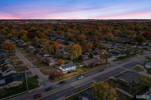 7060 Howdershell Road, Hazelwood, MO 63042