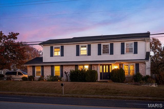 7060 Howdershell Road, Hazelwood, MO 63042