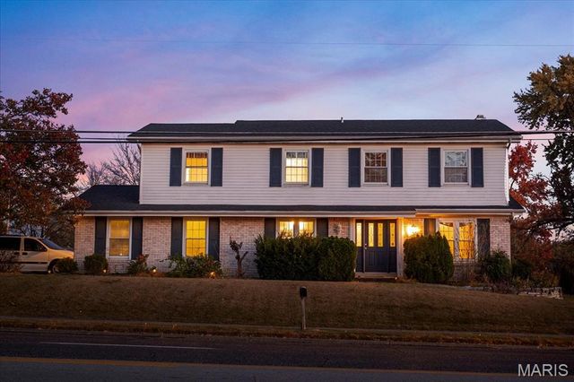 7060 Howdershell Road, Hazelwood, MO 63042