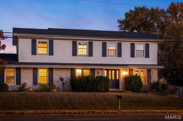 7060 Howdershell Road, Hazelwood, MO 63042