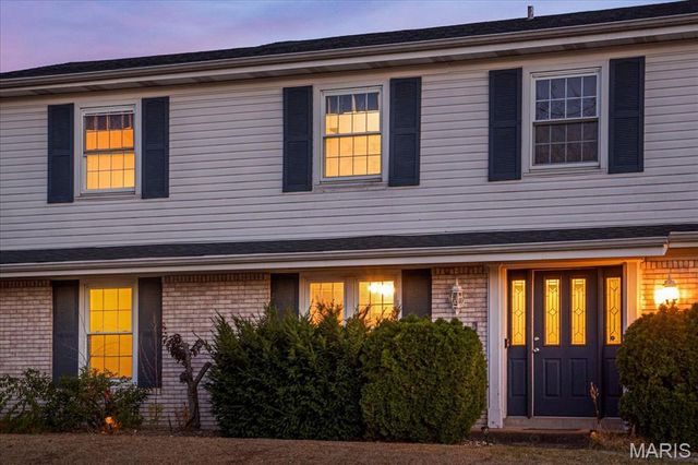 7060 Howdershell Road, Hazelwood, MO 63042