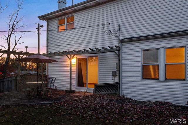 7060 Howdershell Road, Hazelwood, MO 63042