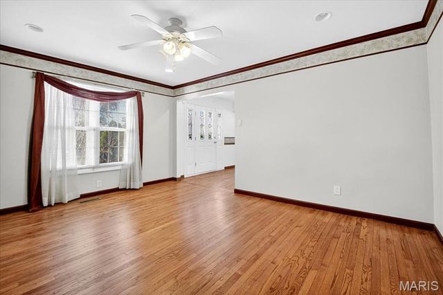 7060 Howdershell Road, Hazelwood, MO 63042