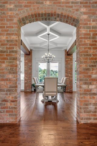 445 Old Pond Ln, Dickson, TN 37055