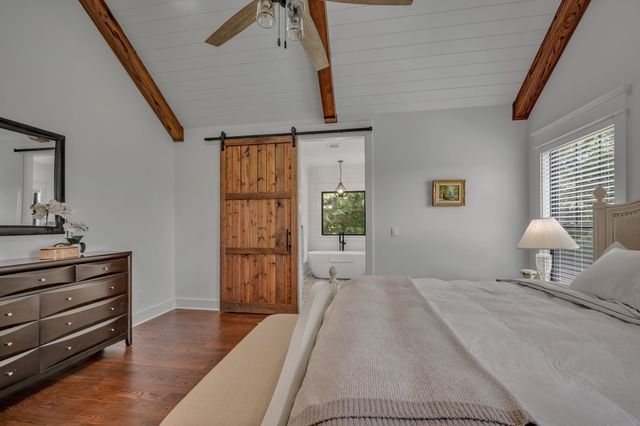 445 Old Pond Ln, Dickson, TN 37055