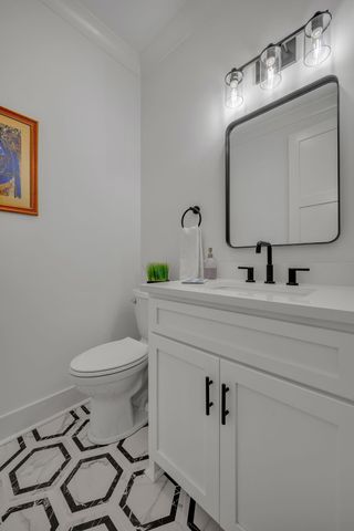 445 Old Pond Ln, Dickson, TN 37055