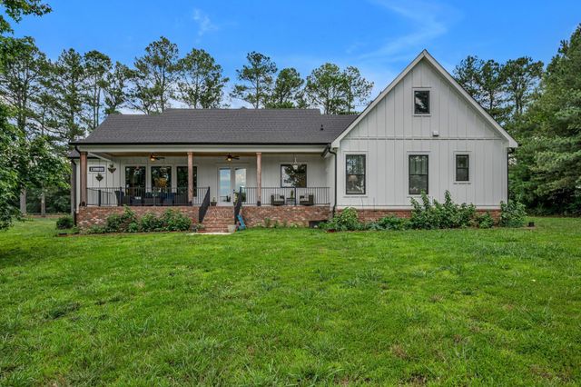 445 Old Pond Ln, Dickson, TN 37055