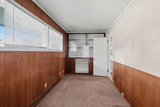 2228 AVENUE B, Council Bluffs, IA 51501
