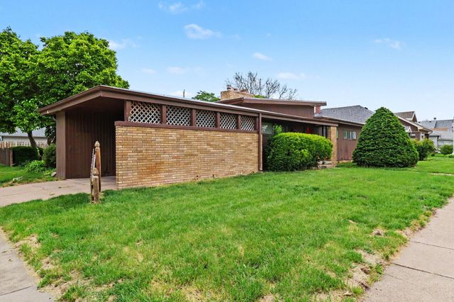 2228 AVENUE B, Council Bluffs, IA 51501