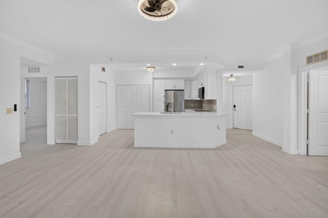 1690 RENAISSANCE COMMONS Boulevard 1201, Boynton Beach, FL 33426