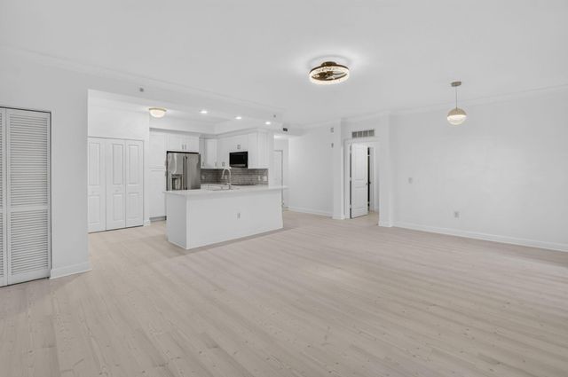 1690 RENAISSANCE COMMONS Boulevard 1201, Boynton Beach, FL 33426