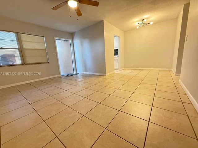 606 S C St 103, Lake Worth, FL 33460