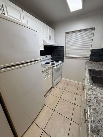 606 S C St 103, Lake Worth, FL 33460