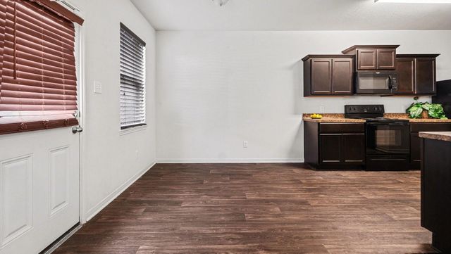 10515 Logger Pine Trail, Houston, TX 77088