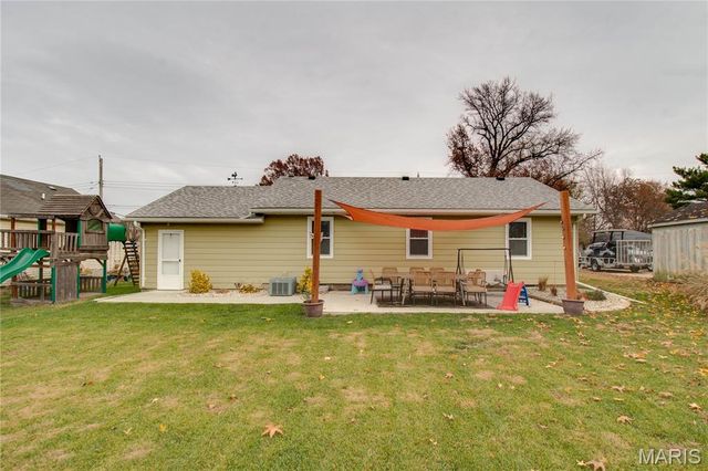 908 Walnut Street, Jerseyville, IL 62052