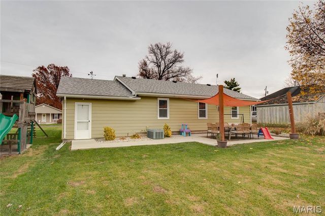 908 Walnut Street, Jerseyville, IL 62052