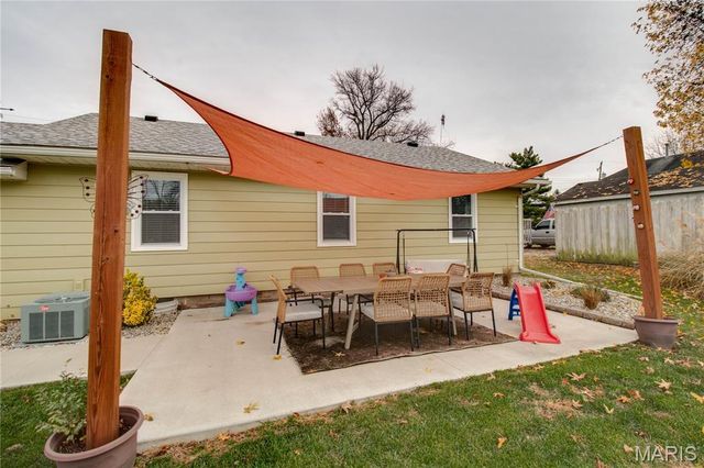 908 Walnut Street, Jerseyville, IL 62052