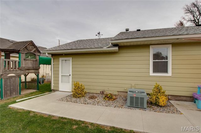 908 Walnut Street, Jerseyville, IL 62052