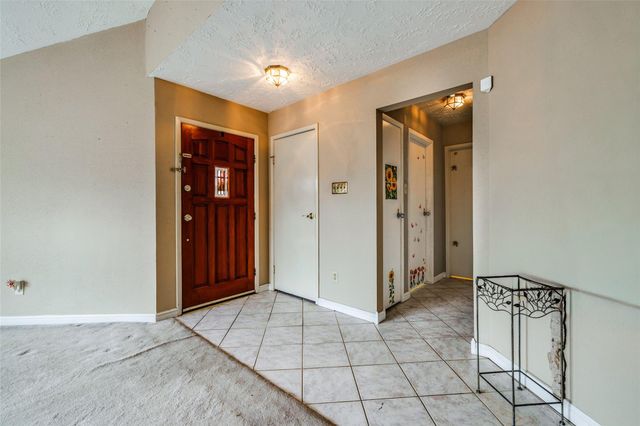 8322 Windy Oaks Drive, Houston, TX 77040