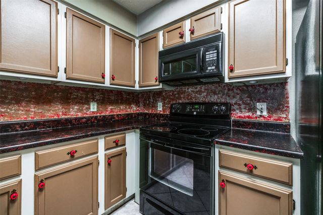 8322 Windy Oaks Drive, Houston, TX 77040