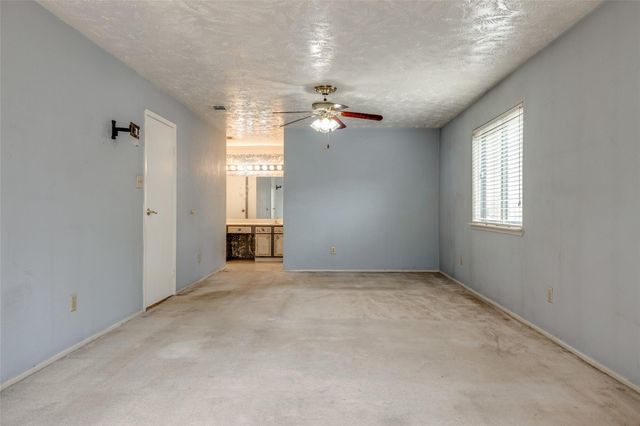 8322 Windy Oaks Drive, Houston, TX 77040