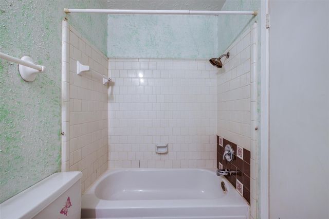 8322 Windy Oaks Drive, Houston, TX 77040