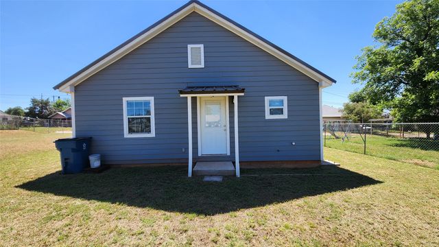 809 Bowie Street, Sweetwater, TX 79556
