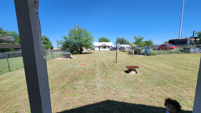 809 Bowie Street, Sweetwater, TX 79556