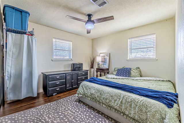 321 School House Road, Paradise, TX 76073