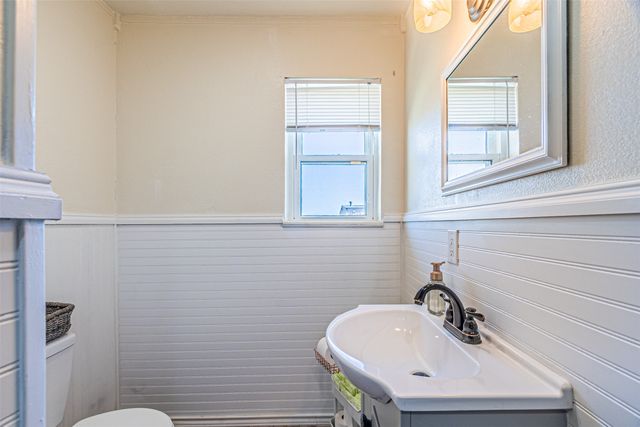 321 School House Road, Paradise, TX 76073