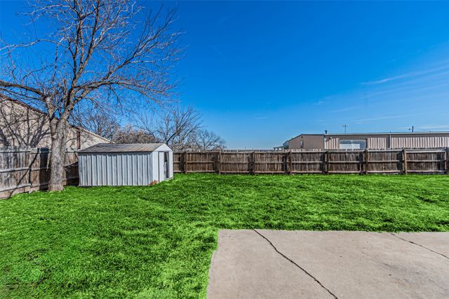 321 School House Road, Paradise, TX 76073