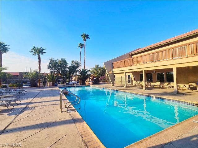 5405 Indian River Drive 400, Las Vegas, NV 89103