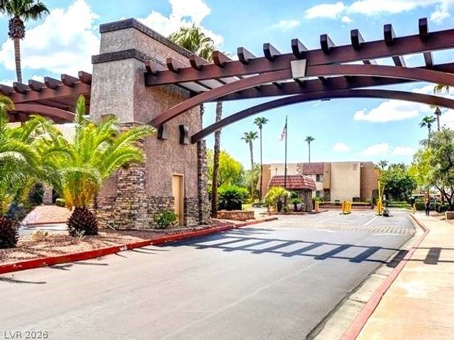 5405 Indian River Drive 400, Las Vegas, NV 89103