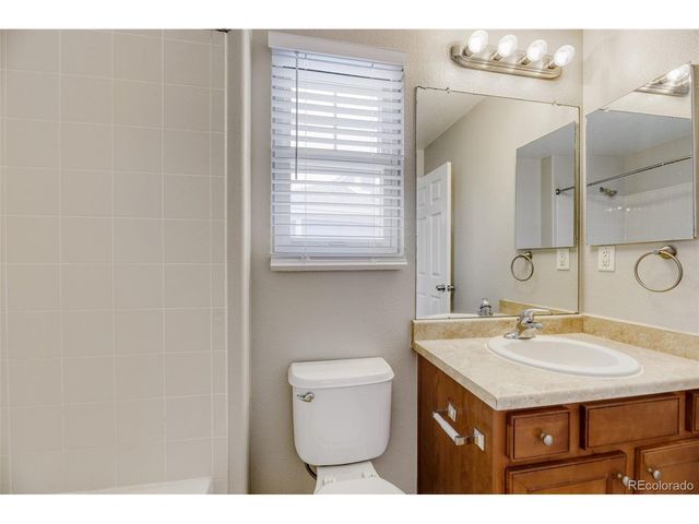 2414 S Ireland Ct, Aurora, CO 80013