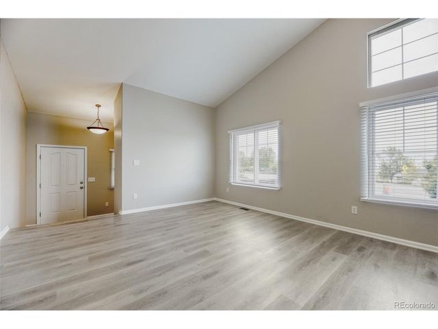2414 S Ireland Ct, Aurora, CO 80013