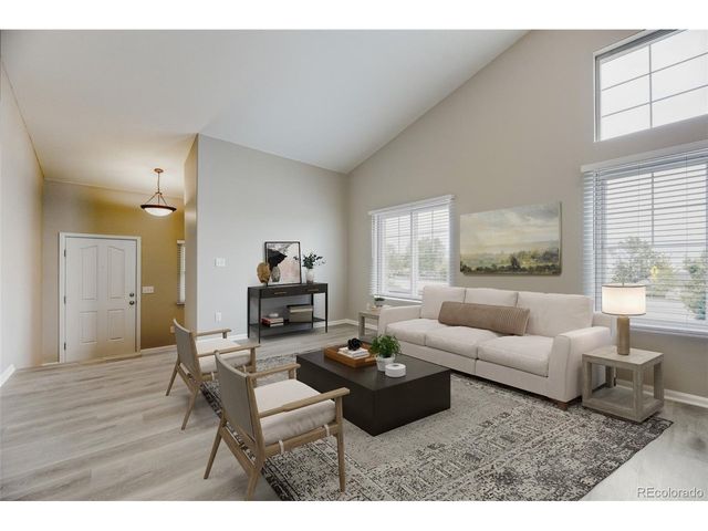 2414 S Ireland Ct, Aurora, CO 80013