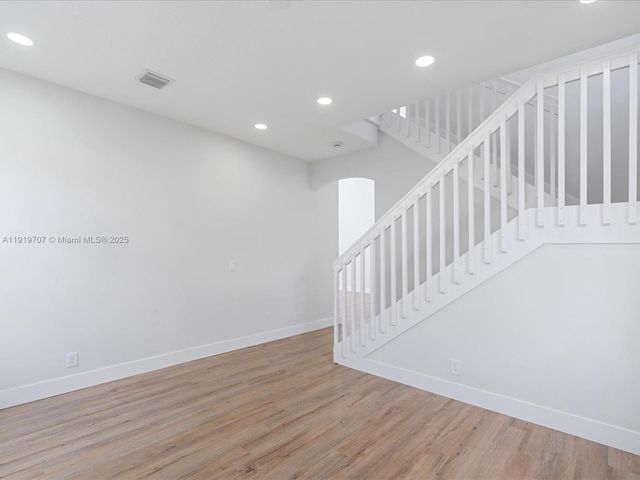 6758 Lake Nona Pl, Lake Worth, FL 33463