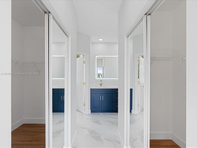 6758 Lake Nona Pl, Lake Worth, FL 33463