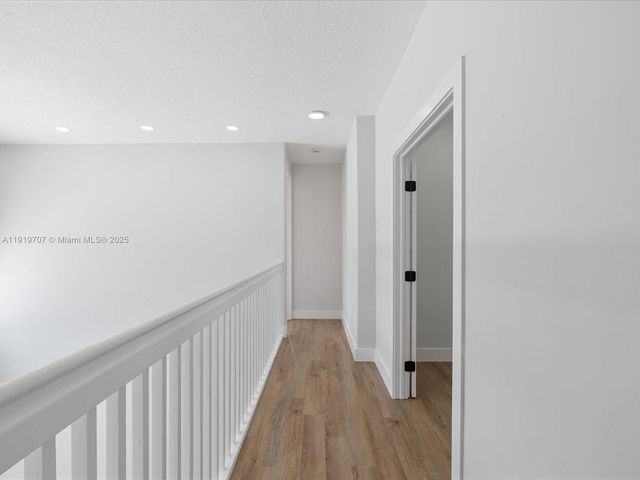 6758 Lake Nona Pl, Lake Worth, FL 33463